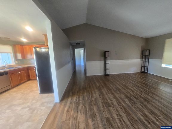 3rd image of 1064 Turtledove Loop