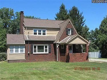 4043 Devon Dr SE photo 1