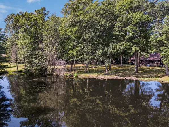 46 Shunpike Road, Durham, CT 06422