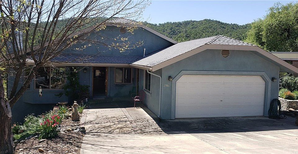1st image of 2316 Blue Heron Ln