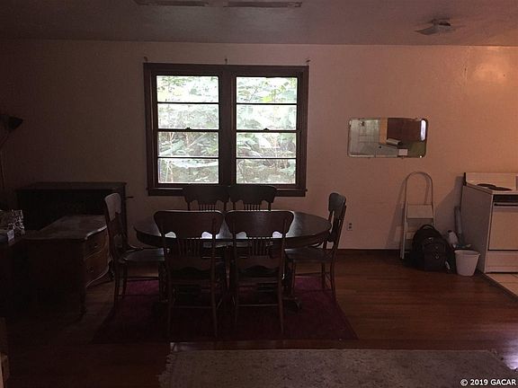 5th image of 230 SE 51st St
