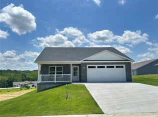336 Rolling Knoll Rd, Washington, MO 63090