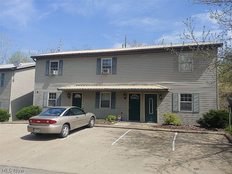 8 Sunrise Dr #B