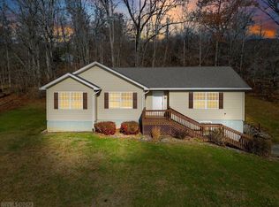 5130 E Lee Hwy, Max Meadows, VA 24360