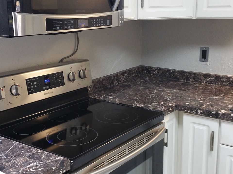 SAMSUNG STOVE AND MICROWAVE