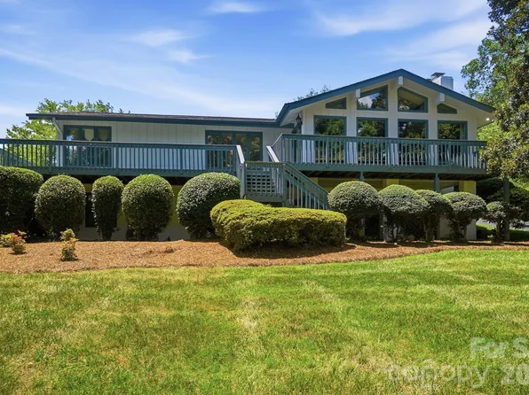 1507 Heatherloch Dr, Gastonia, NC 28054