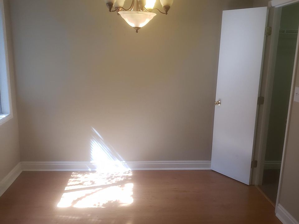2nd image of 830 1/2 Forest St