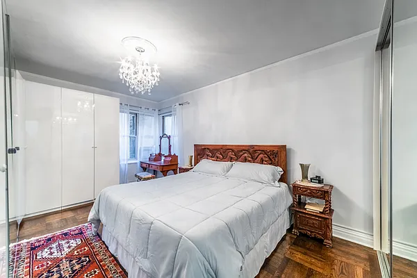 Sold by Weichert Manhattan Midtown | media 18