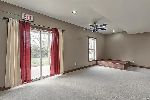 104 Montrose Ct #MAIN — Photo 9