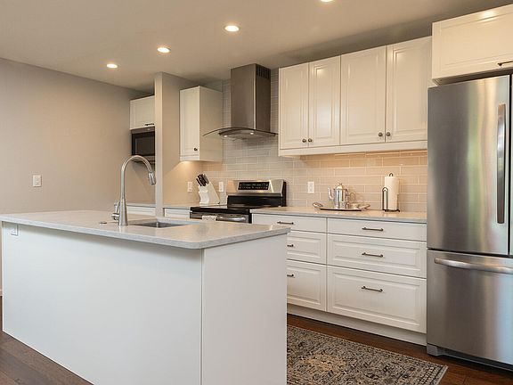 5th image of 2210 Bonne Vie Condo Dr Unit 2210