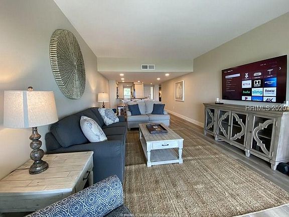 4th image of 21 Ocean Ln APT 450
