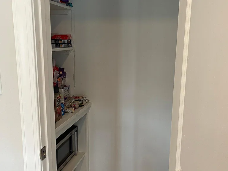 2121 E Kendall Cir — Photo 10