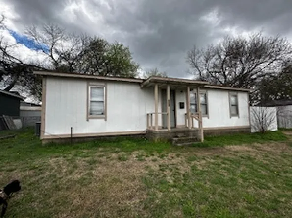 909 W Wynnewood Ave, Sulphur, OK 73086