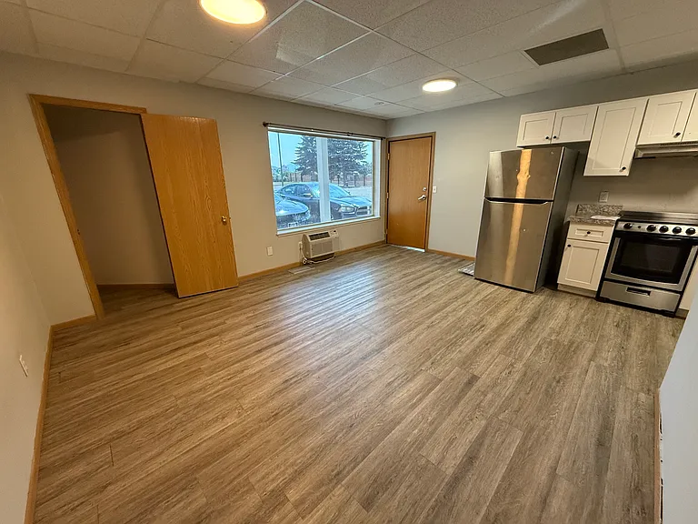810 Mandeville Ln #1 — Photo 14