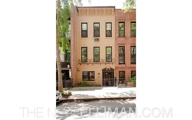 Sold by Douglas Elliman | media 27