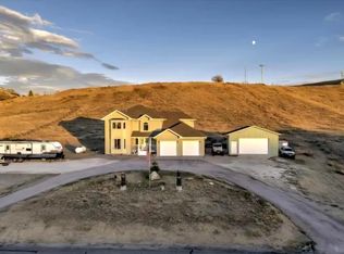 5333 Saddlestring Rd, Casper, WY 82604