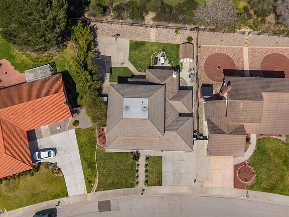 2nd image of 18 Galaxy Way