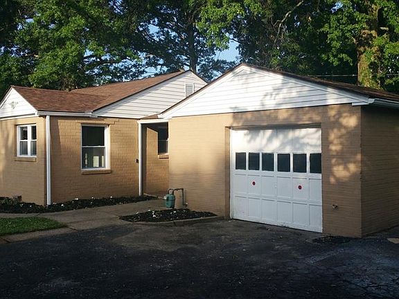2nd image of 429 Winckles St