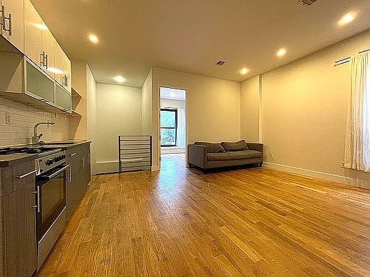 1st image of 474 Lafayette Ave #1E
