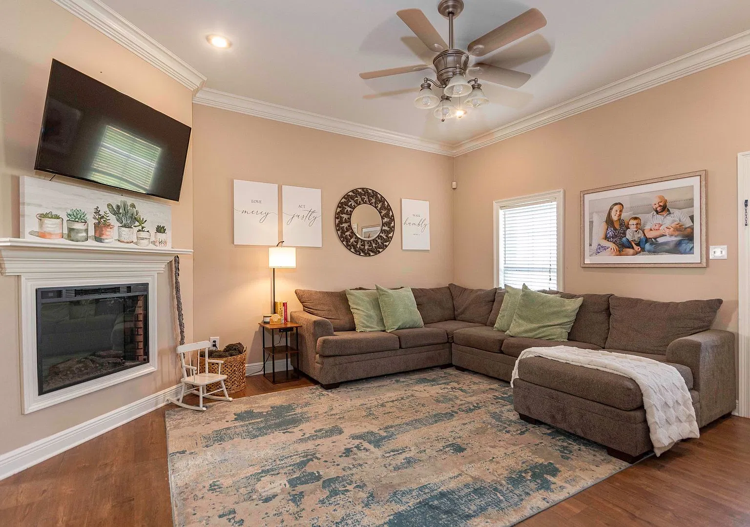 4 bedroom home for rent — Photo 3