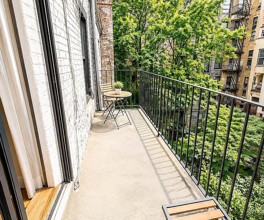 269 W 73rd St