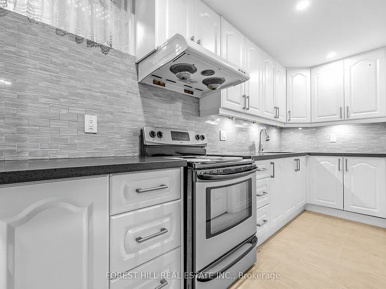 477 Cummer Ave — Photo 20