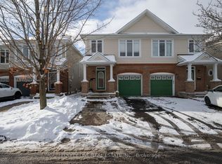 64 Stedman St, Ottawa, ON K1T 4G7