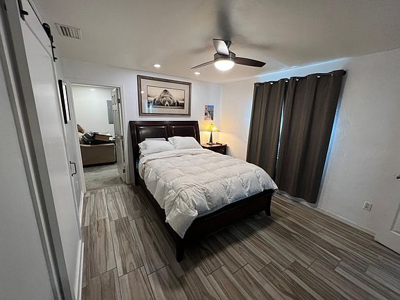 The master bedroom is furnished. As you see it in the picture, except for the bedside lamp.