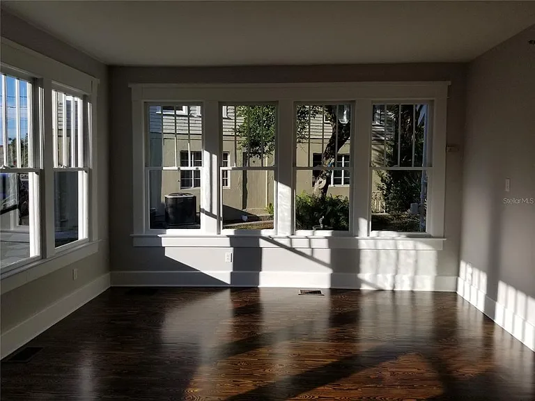 835 7th Ave S #3 — Photo 3