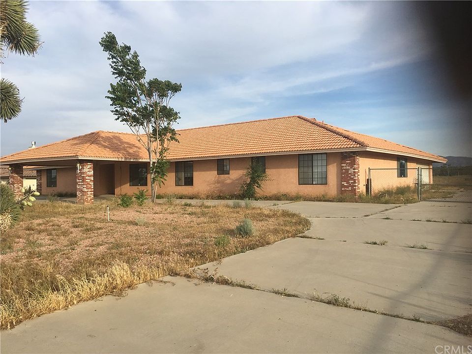 2nd image of 17019 Ranchero Rd