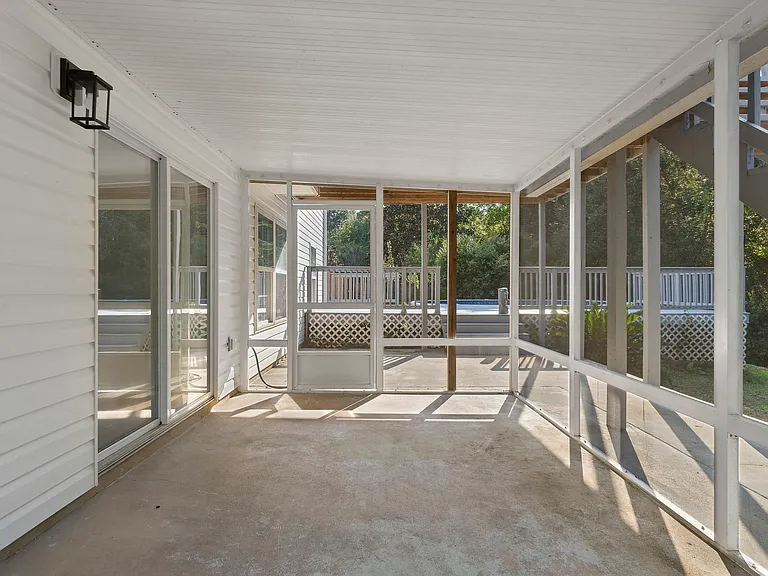 800 Shadow Ridge Dr — Photo 32