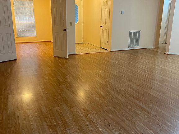 4th image of 3027 Granite Lake Dr