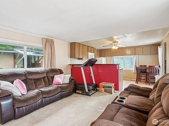 4th image of 9409 124th Street Ct E #3