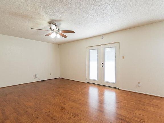 5th image of 3065 Gene Ln