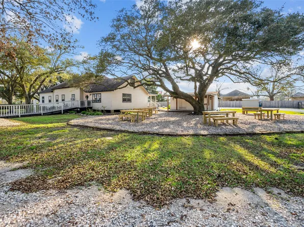 4319 N Fm 565 Rd, Mont Belvieu, TX 77523