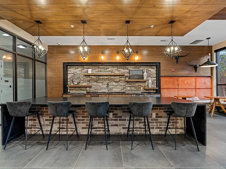 Knox at Metrocenter Apartments — Photo 7