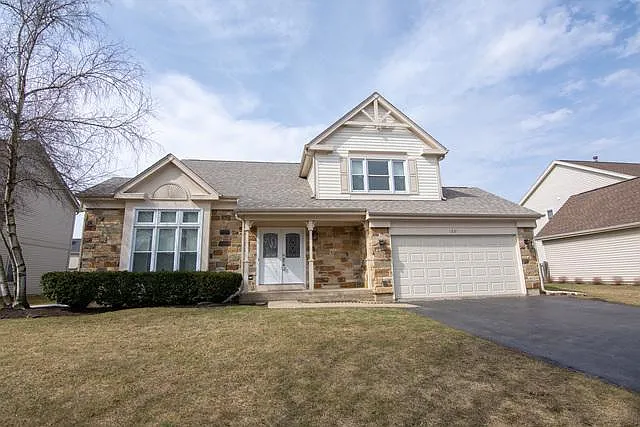 1221 Thorndale Ln photo 1