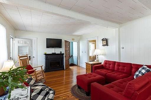 5th image of 277 Court St #279