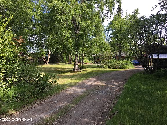 2nd image of 1971 Wildwood Ln