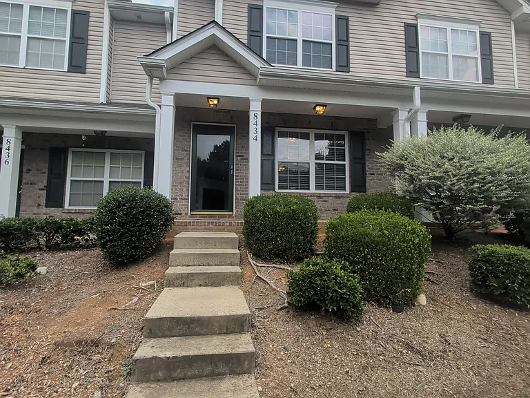 8434 Big Creek Ct — Photo 1
