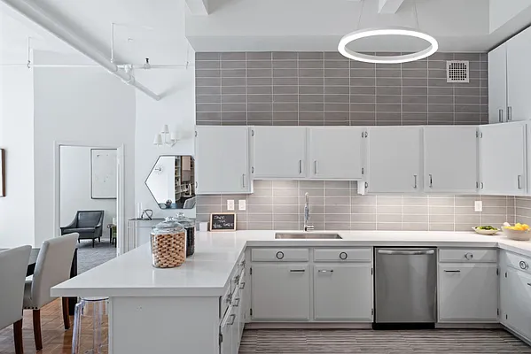 Sold by Level Group | media 14