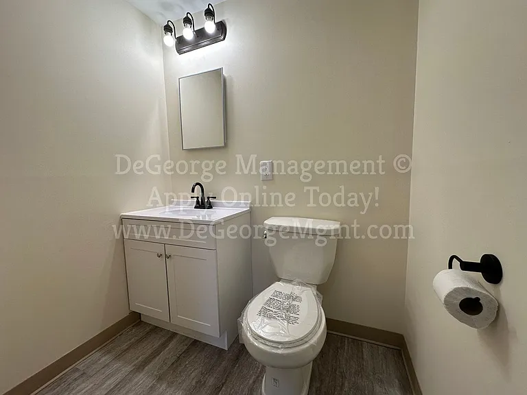 Parkview Apartments — Photo 102