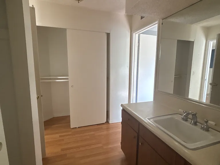 1432 Wardman Dr — Photo 12