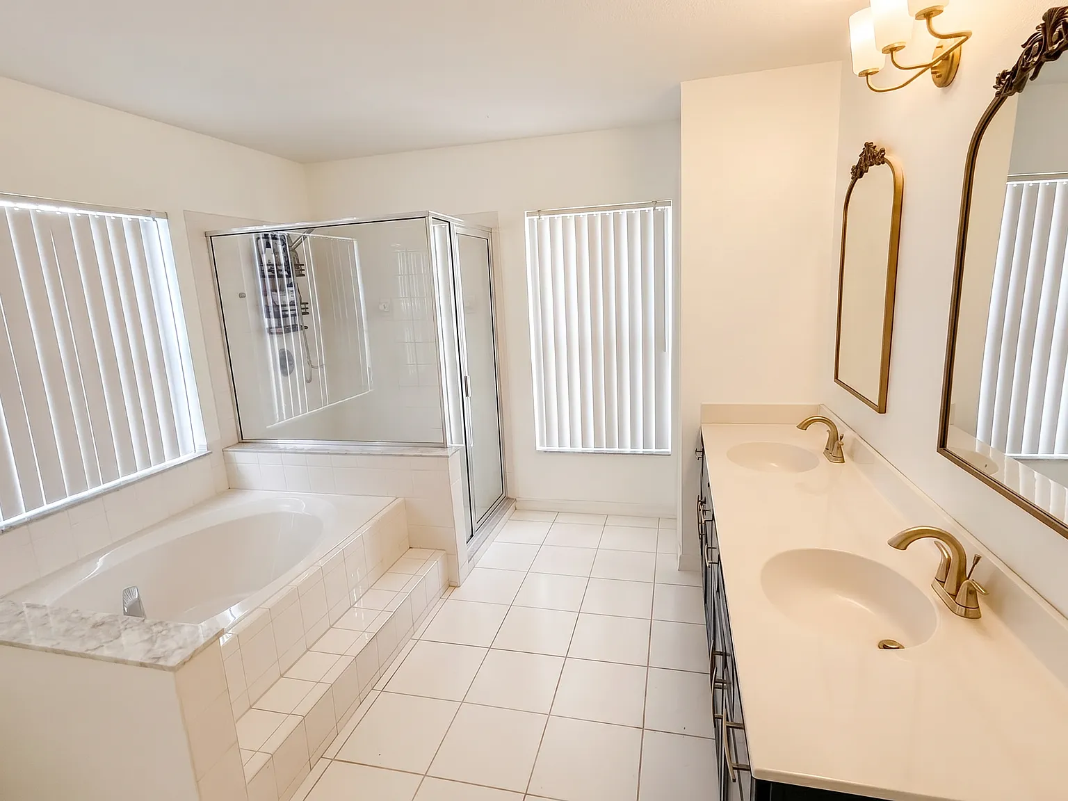 1481 Southwest Algardi Lane - 1 — Photo 4