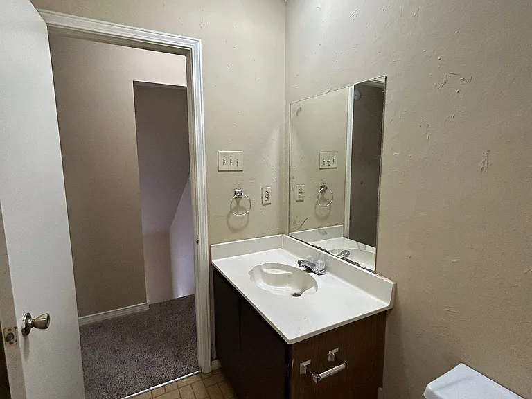 1466 Lake Calais Ct #B — Photo 7