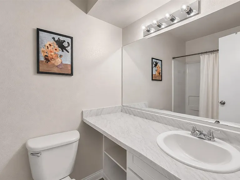 527 Parkway #303 — Photo 2