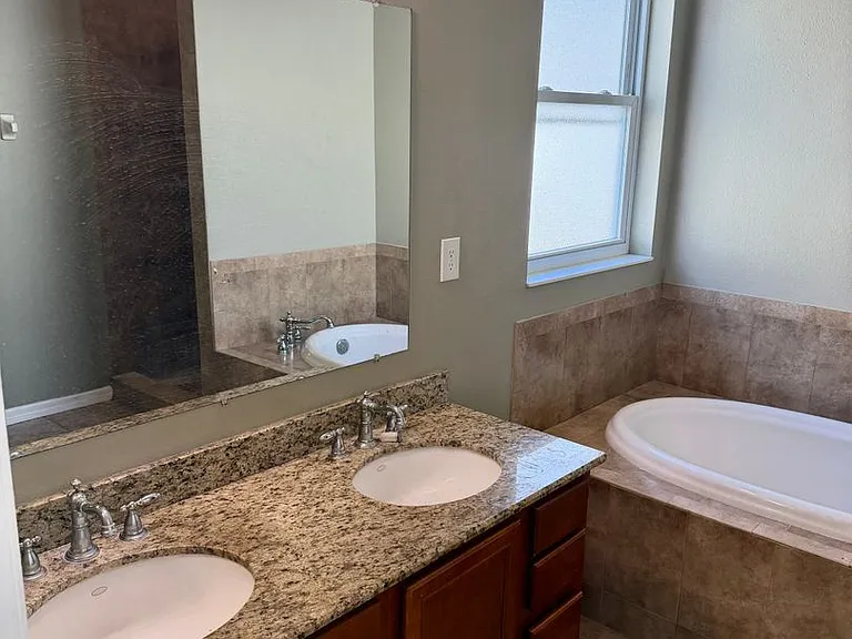1808 E. Columbus Drive — Photo 22