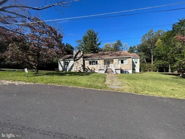 2908 Knoll Acres Dr, Baltimore, MD 21234