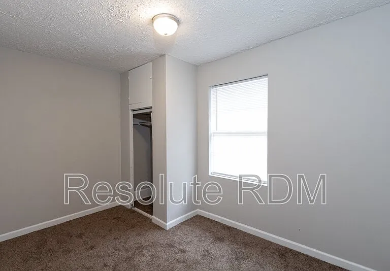 1920 Sugar Grove Ave — Photo 25