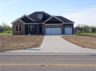 13235 Gar Hwy, Chardon, OH 44024